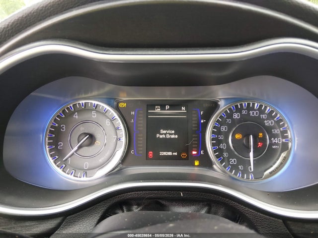 Продаж на аукціоні авто 2015 Chrysler 200 Limited, vin: 1C3CCCAB5FN681083, номер лоту: 45028654