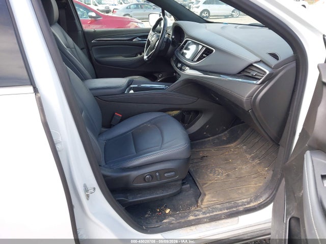 45028708 :رقم المزاد ، 5GAEVAKWXPJ129125 vin ، 2023 Buick Enclave Essence Awd مزاد بيع