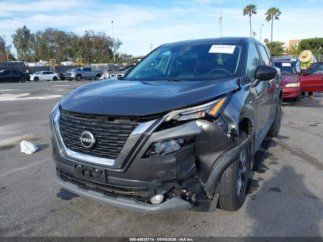 5N1BT3AB8PC738229 Nissan Rogue S Intelligent Awd