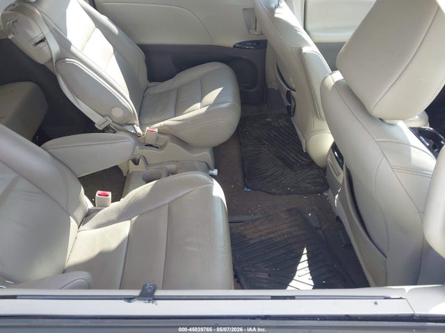 Продаж на аукціоні авто 2017 Toyota Sienna Xle 8 Passenger, vin: 5TDYZ3DCXHS809741, номер лоту: 45028765