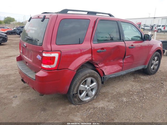 45028778 :رقم المزاد ، 1FMCU9DG8BKB20676 vin ، 2011 Ford Escape Xlt مزاد بيع