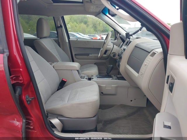 45028778 :رقم المزاد ، 1FMCU9DG8BKB20676 vin ، 2011 Ford Escape Xlt مزاد بيع