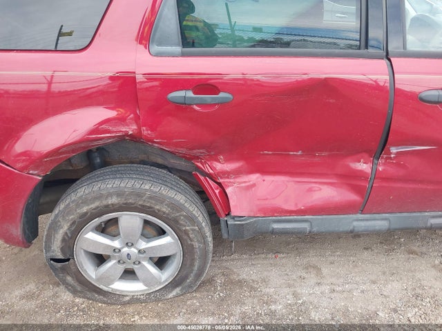 45028778 :رقم المزاد ، 1FMCU9DG8BKB20676 vin ، 2011 Ford Escape Xlt مزاد بيع