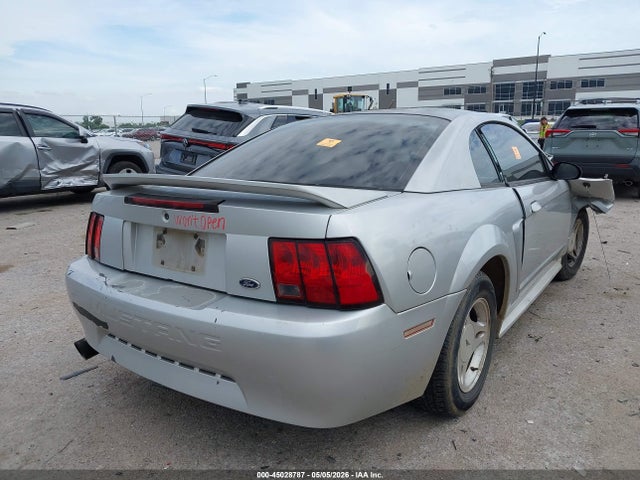 1999 Ford Mustang მანქანა იყიდება აუქციონზე, vin: 1FAFP4043XF207558, აუქციონის ნომერი: 45028787
