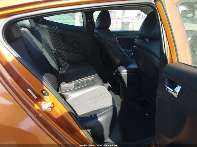 Продаж на аукціоні авто 2013 Hyundai Veloster Base W/black, vin: KMHTC6AD1DU113846, номер лоту: 45028805