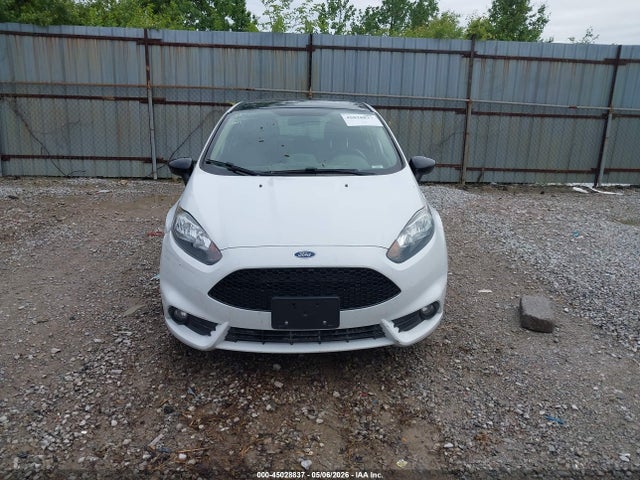 45028837 :رقم المزاد ، 3FADP4DJ7KM136431 vin ، 2019 Ford Fiesta St Line مزاد بيع