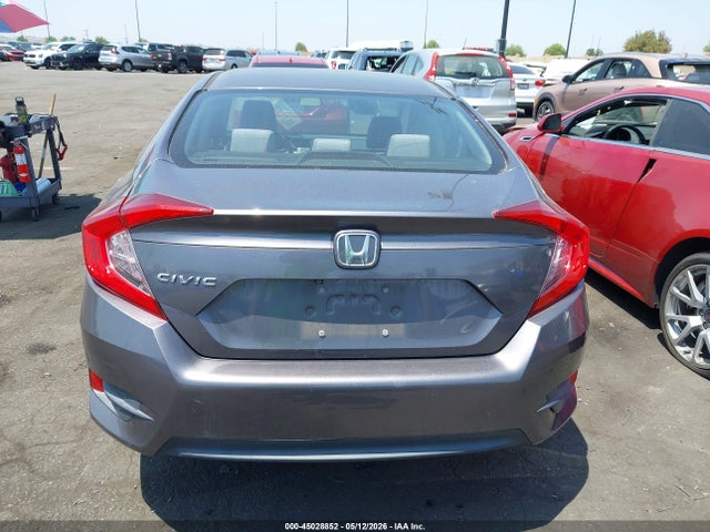 Honda Civic Lx 2018 19XFC2F51JE203973 Image 16