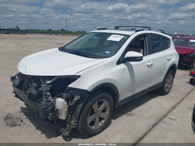 JTMWFREV5FD048824 Toyota Rav4 Xle
