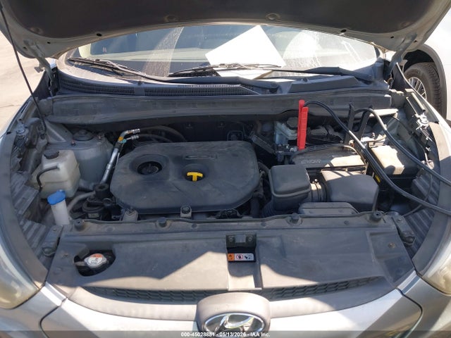 KM8JT3AF6FU070003 Hyundai TUCSON GLS