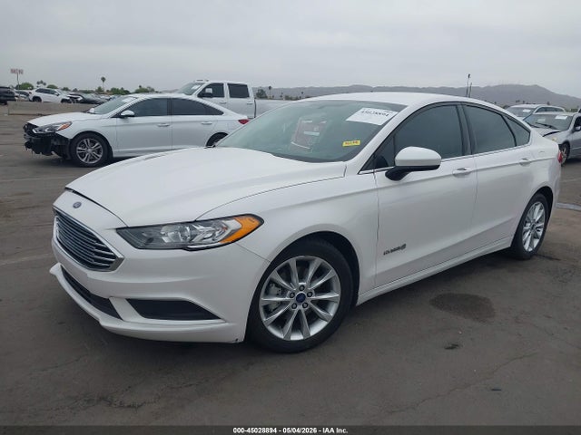 2017 Ford Fusion Hybrid Se მანქანა იყიდება აუქციონზე, vin: 3FA6P0LU9HR110552, აუქციონის ნომერი: 45028894