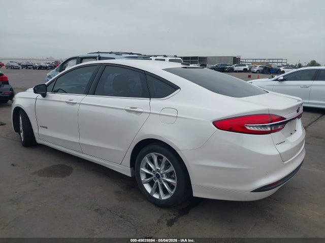 2017 Ford Fusion Hybrid Se მანქანა იყიდება აუქციონზე, vin: 3FA6P0LU9HR110552, აუქციონის ნომერი: 45028894