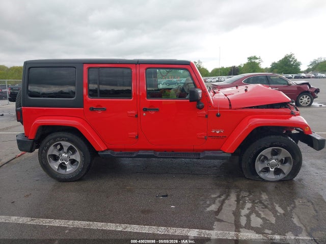 1C4BJWEGXHL706742 Jeep Wrangler Unlimited Sahara 4x4