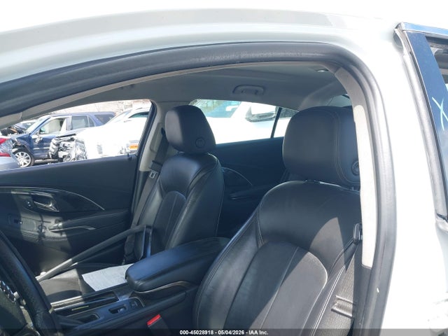 1G4GB5G35GF157645 Buick Lacrosse Leather
