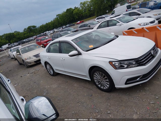 1VWBT7A36HC039488 Volkswagen Passat 1.8t Se
