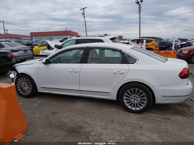1VWBT7A36HC039488 Volkswagen Passat 1.8t Se