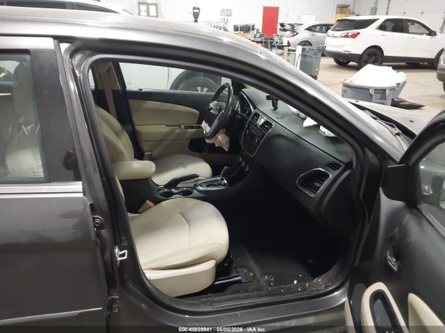 Aukcja sprzedaży 2014 Chrysler 200 Touring, vin: 1C3CCBBG3EN237218, numer aukcji: 45028941