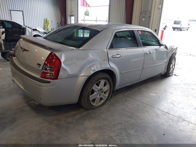 Продажа на аукционе авто 2005 Chrysler 300c, vin: 2C3AK63HX5H638623, номер лота: 45028948