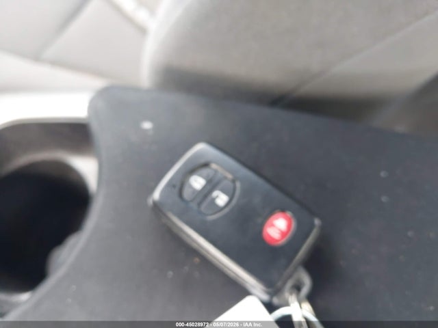 Toyota Prius Three 2014 JTDKN3DU5E1771662 Image 11