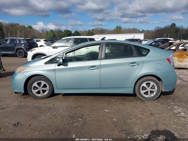 Toyota Prius Three 2014 JTDKN3DU5E1771662 Image 14
