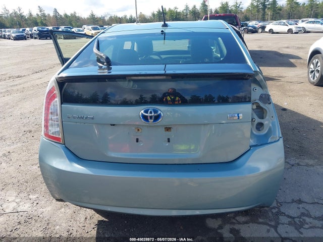 Toyota Prius Three 2014 JTDKN3DU5E1771662 Image 17