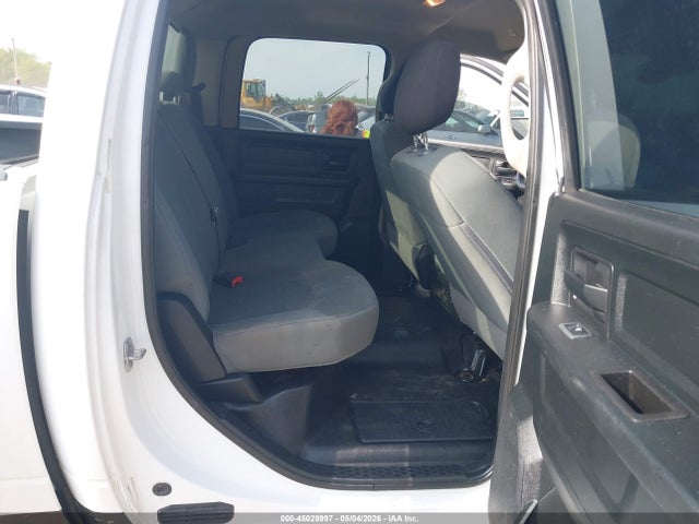 Продаж на аукціоні авто 2018 Ram 1500 Tradesman  4x4 6'4 Box, vin: 1C6RR7ST0JS206347, номер лоту: 45028997