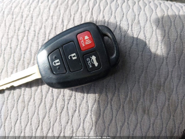 2014 Toyota Corolla Le მანქანა იყიდება აუქციონზე, vin: 2T1BURHE0EC129774, აუქციონის ნომერი: 45028999