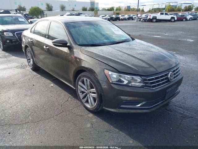 Продаж на аукціоні авто 2019 Volkswagen Passat 2.0t Wolfsburg Edition, vin: 1VWLA7A31KC014273, номер лоту: 45029020