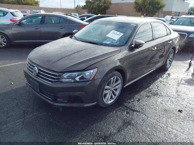 1VWLA7A31KC014273 Volkswagen Passat 2.0t Wolfsburg Edition