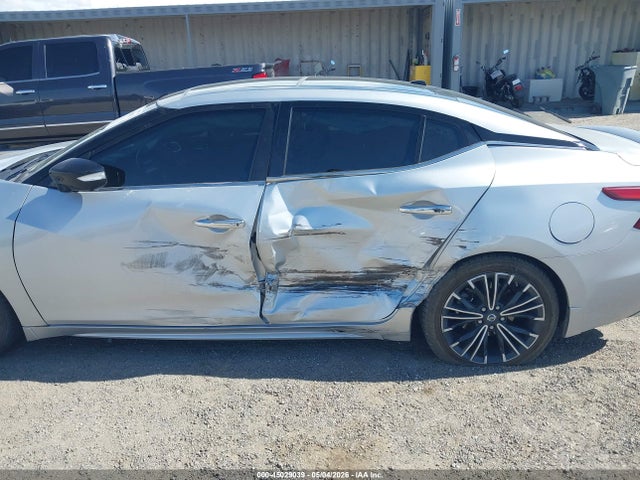 1N4AA6AP5HC387029 Nissan Maxima 3.5 Platinum