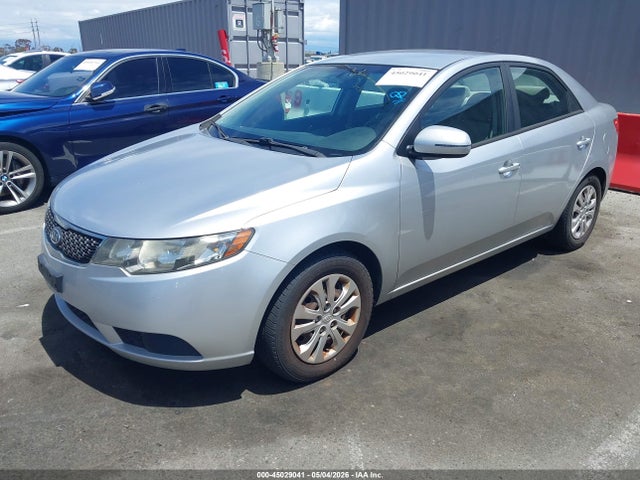 45029041 :رقم المزاد ، KNAFU4A23B5424684 vin ، 2011 Kia Forte Ex مزاد بيع