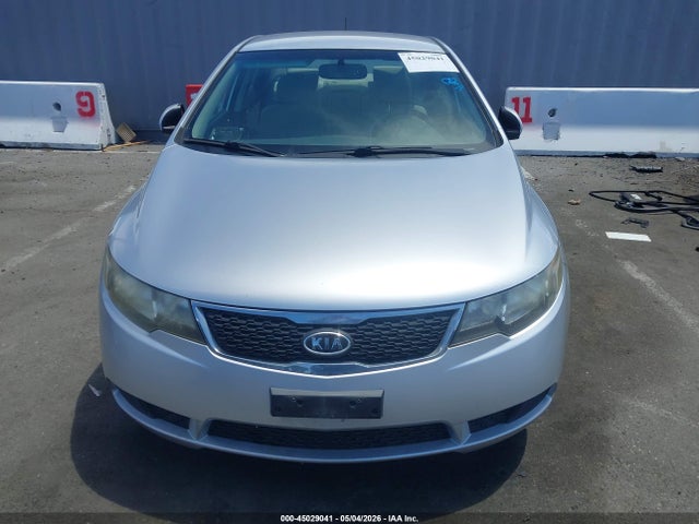 45029041 :رقم المزاد ، KNAFU4A23B5424684 vin ، 2011 Kia Forte Ex مزاد بيع