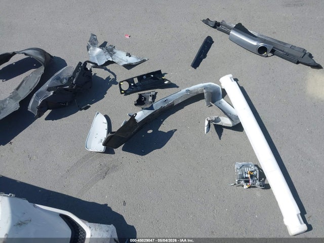 2024 Toyota 4runner Sr5 მანქანა იყიდება აუქციონზე, vin: JTEMU5JRXR6307472, აუქციონის ნომერი: 45029047