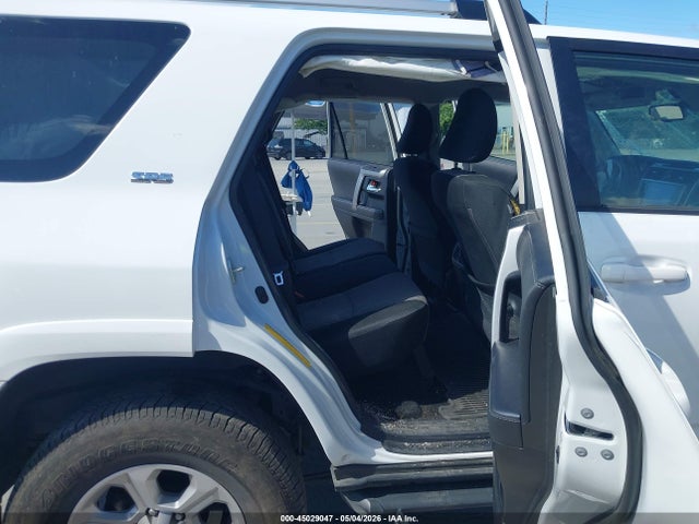 2024 Toyota 4runner Sr5 მანქანა იყიდება აუქციონზე, vin: JTEMU5JRXR6307472, აუქციონის ნომერი: 45029047