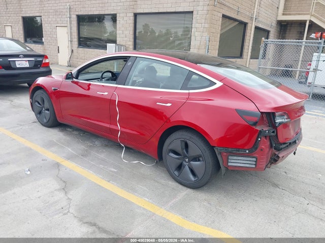 2018 Tesla Model 3 Long Range/performance მანქანა იყიდება აუქციონზე, vin: 5YJ3E1EB7JF085002, აუქციონის ნომერი: 45029048