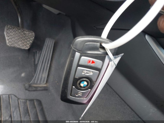 5UXWZ7C52F0M82641 BMW X3 Sdrive28i
