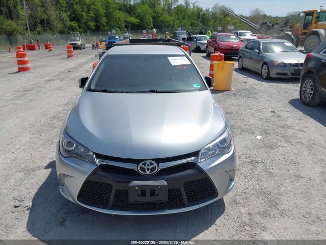 2015 Toyota Camry Se მანქანა იყიდება აუქციონზე, vin: 4T1BF1FK8FU085690, აუქციონის ნომერი: 45029126