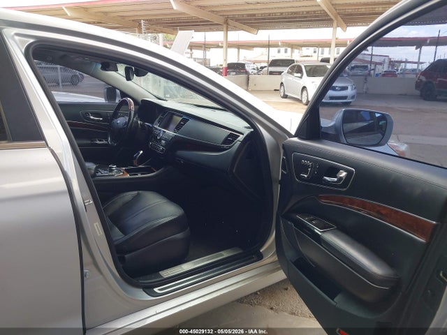 2015 Kia K900 Luxury მანქანა იყიდება აუქციონზე, vin: KNALW4D40F6017108, აუქციონის ნომერი: 45029132