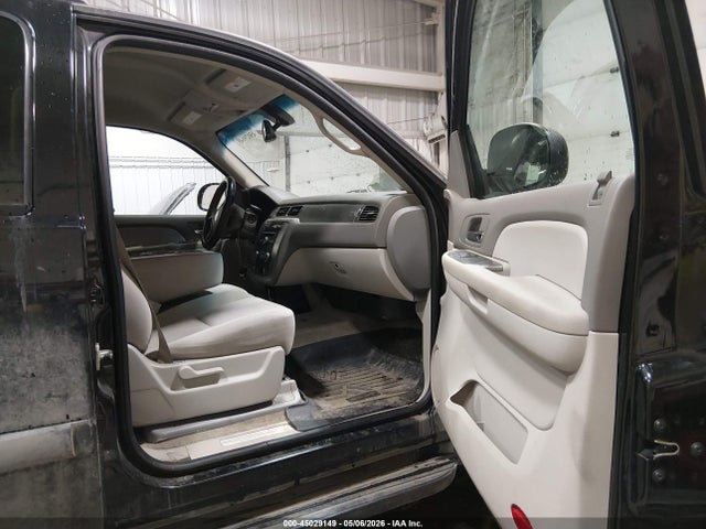 Продажа на аукционе авто 2007 Chevrolet Suburban 1500 Ls, vin: 1GNFK16357R423066, номер лота: 45029149
