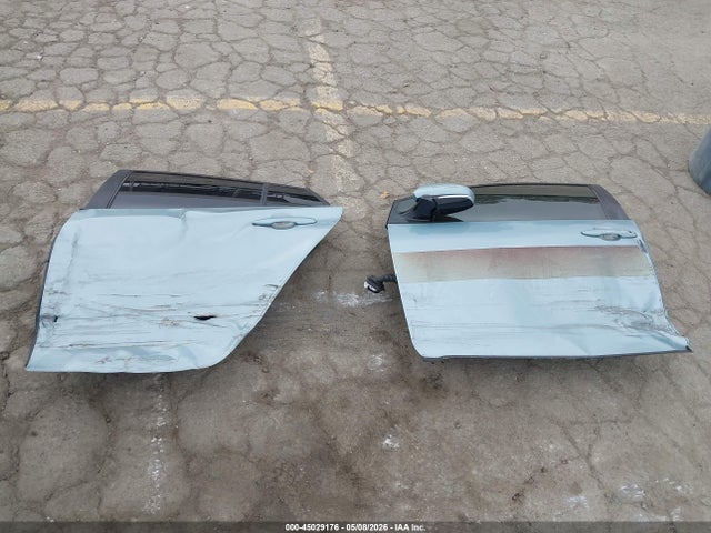 Продажа на аукционе авто 2017 Toyota Prius Two, vin: JTDKBRFU4H3558557, номер лота: 45029176