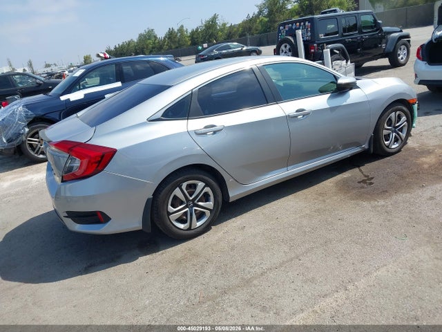 45029193 :رقم المزاد ، 2HGFC2F54HH545952 vin ، 2017 Honda Civic Lx مزاد بيع