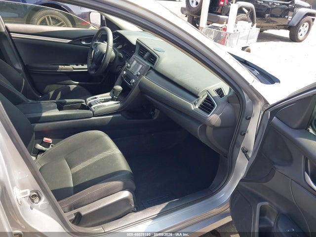45029193 :رقم المزاد ، 2HGFC2F54HH545952 vin ، 2017 Honda Civic Lx مزاد بيع