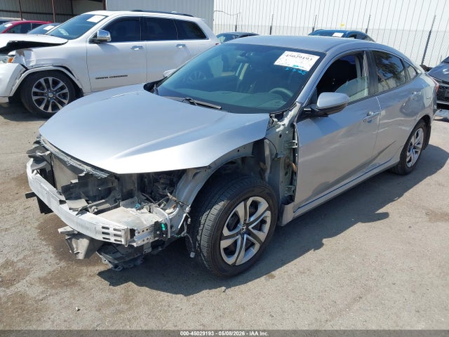 45029193 :رقم المزاد ، 2HGFC2F54HH545952 vin ، 2017 Honda Civic Lx مزاد بيع