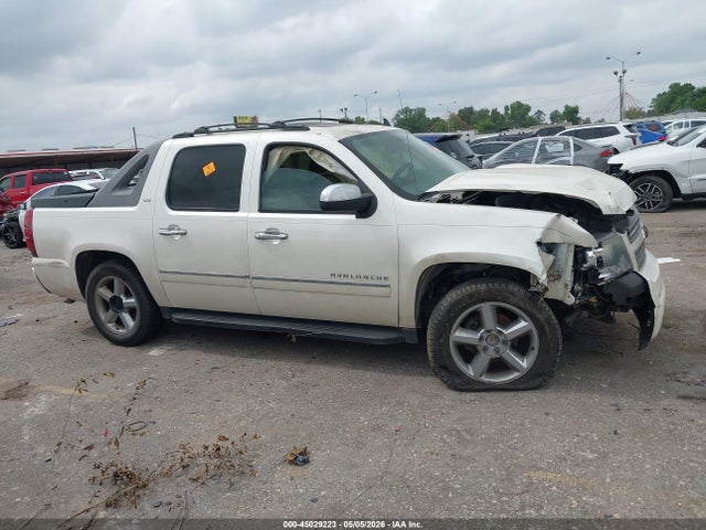 45029223 :رقم المزاد ، 3GNMCGE01BG114962 vin ، 2011 Chevrolet Avalanche 1500 Ltz مزاد بيع
