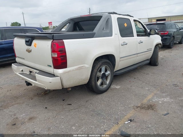 45029223 :رقم المزاد ، 3GNMCGE01BG114962 vin ، 2011 Chevrolet Avalanche 1500 Ltz مزاد بيع