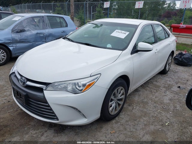 2015 Toyota Camry Le მანქანა იყიდება აუქციონზე, vin: 4T4BF1FKXFR494943, აუქციონის ნომერი: 45029288