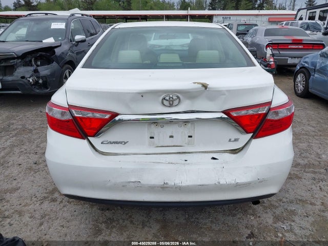 2015 Toyota Camry Le მანქანა იყიდება აუქციონზე, vin: 4T4BF1FKXFR494943, აუქციონის ნომერი: 45029288