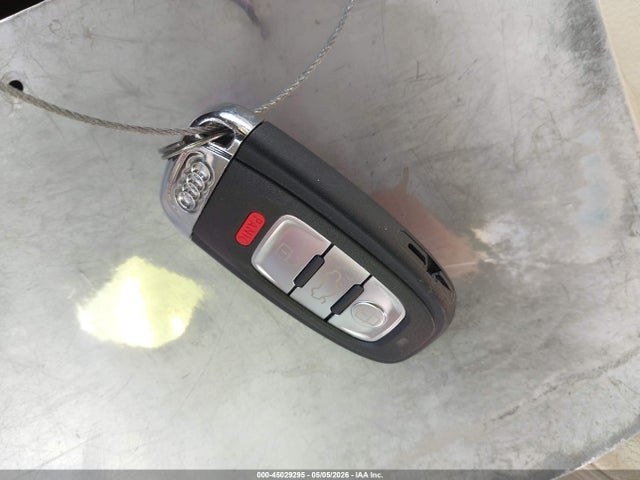 2013 Audi A4 2.0t Premium მანქანა იყიდება აუქციონზე, vin: WAUBFAFL9DA049242, აუქციონის ნომერი: 45029295