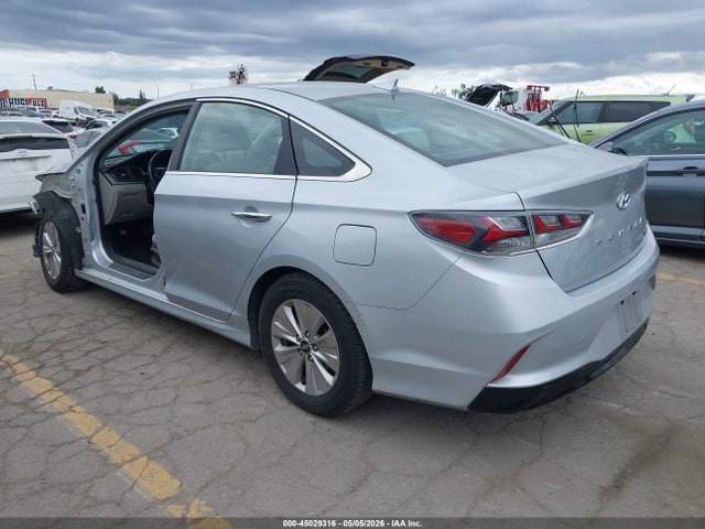 2019 Hyundai Sonata Hybrid Se მანქანა იყიდება აუქციონზე, vin: KMHE24L3XKA091056, აუქციონის ნომერი: 45029316