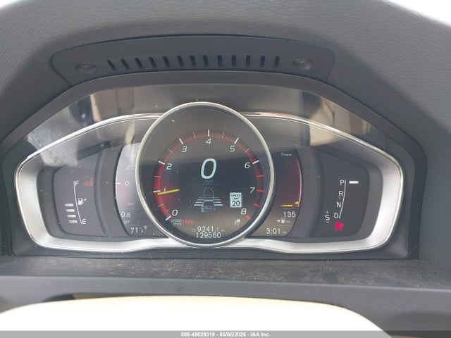 Продаж на аукціоні авто 2015 Volvo S60 T5 Platinum, vin: YV140MFMXF1344323, номер лоту: 45029319