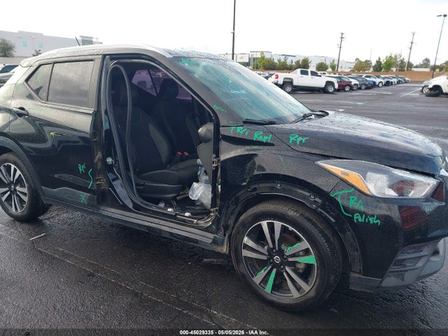 3N1CP5CU2KL546439 Nissan KICKS SV